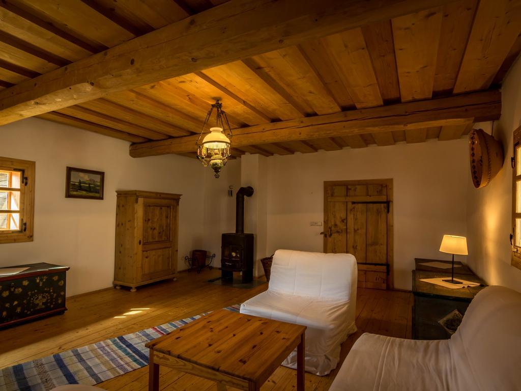 Drevenica Traditional Cottage Old Centre ซูเบเรซ ห้อง รูปภาพ