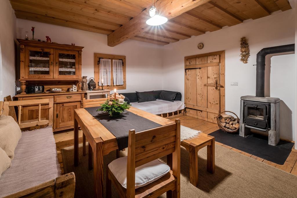 Drevenica Traditional Cottage Old Centre ซูเบเรซ ภายนอก รูปภาพ